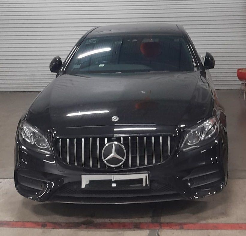 Mercedes-Benz E-Class Saloon Diesel E220d AMG Line (A) (Category: Used Cars) located in Singapore. Submitted by getnicestuff (Listing ID 1372726362, Image 1). Description: .