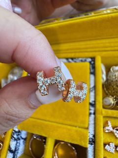 (Category: ) located in . Submitted by indulgelover (Listing ID 1407052435, Image 1). Description: .