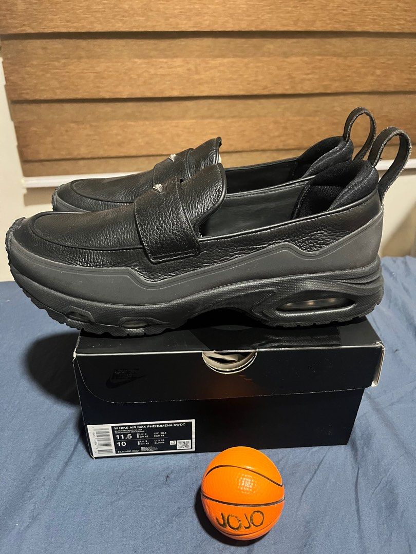 NIKE LOAFERS (Category: Casual Shoes) located in Quezon City. Submitted by authenkicks (Listing ID 1407105325, Image 2). Description: NIKE LOAFERS Nike Air Max Phenomena Authentic 💯 Complete w/box and SNKRS e-receipt Size 11.5womens/10 mens Fitted .