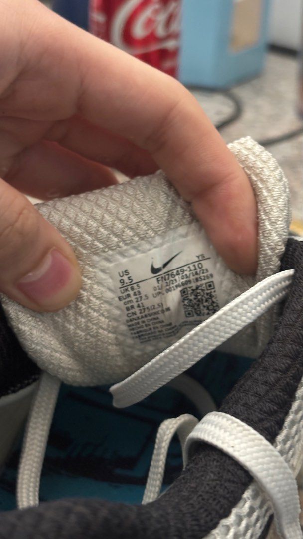 Nike Zoom Vomero 5 Supersonic (Category: Sneakers) located in Marikina City. Submitted by nlsf14 (Listing ID 1407005825, Image 2). Description: - Nike Zoom Vomero 5 - Color: White and Grey - Size: US 9.5 - Mesh upper with leather overlays - Nike swoosh detail - Black and grey sole - White laces.