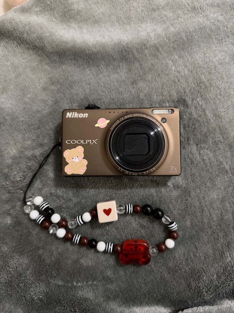 Nikon COOLPIX S6000 Digital Camera | digicam (Category: Cameras) located in Quezon City. Submitted by grwme (Listing ID 1407179783, Image 1). Description: ★ wts ★ NIKON Coolpix S6000 ❗️Read❗️ - message to avail - total + sf - MOP: GCASH / BDO - MOD: sdd (lalamove / grab), ggx - meetup: espanya / cubao only - dm for sample pics - no returns Features: ~ 14.2 mp ~ All functions working (V zoom, flash, buttons) ~ 8.5/10 Condition ~ Shooting modes: Sc