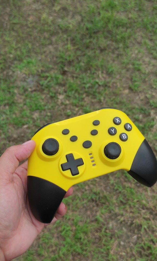 Nintendo Switch Lite Wireless Controller Gamepad bnew (Category: Controllers) located in Cavite. Submitted by cappfinds86177 (Listing ID 1407141651, Image 1). Description: bnew cod lalamove gentri cavite loc.