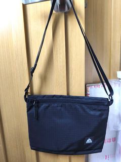 （分類：）位於 。 由 mui826 提交（商品編號 1406409346，圖片 1）。簡介： 。