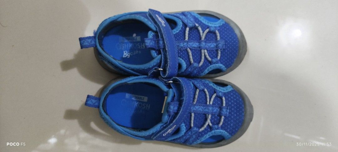 OshKosh B'gosh Blue Sandals (Category: Babies & Kids Fashion) located in Manila. Submitted by allthingsloved28 (Listing ID 1407026494, Image 1). Description: - OshKosh B'gosh sandals for toddlers - Size: US 8M / EUR 24 / 14.6 cm - Color: Blue mesh upper with white accents - Closure: Hook-and-loop for easy wear - Soles: Gray - Perfect for little adventurers!.