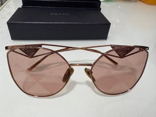 (Category: ) located in . Submitted by stylewithbrand (Listing ID 1407005316, Image 1). Description: .