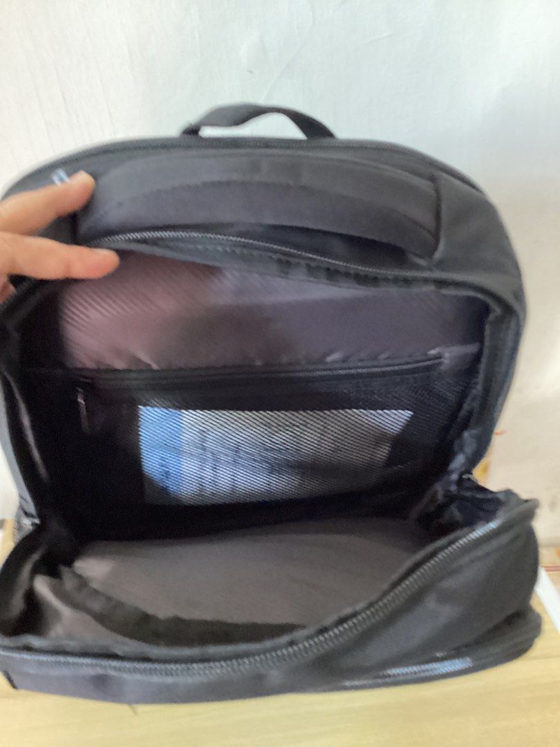 Samsonite Classic 2 Backpack (Category: Backpacks) located in Marilao. Submitted by mrsbeethriftshop (Listing ID 1407098293, Image 3). Description: Guaranteed authentic bought from the US.