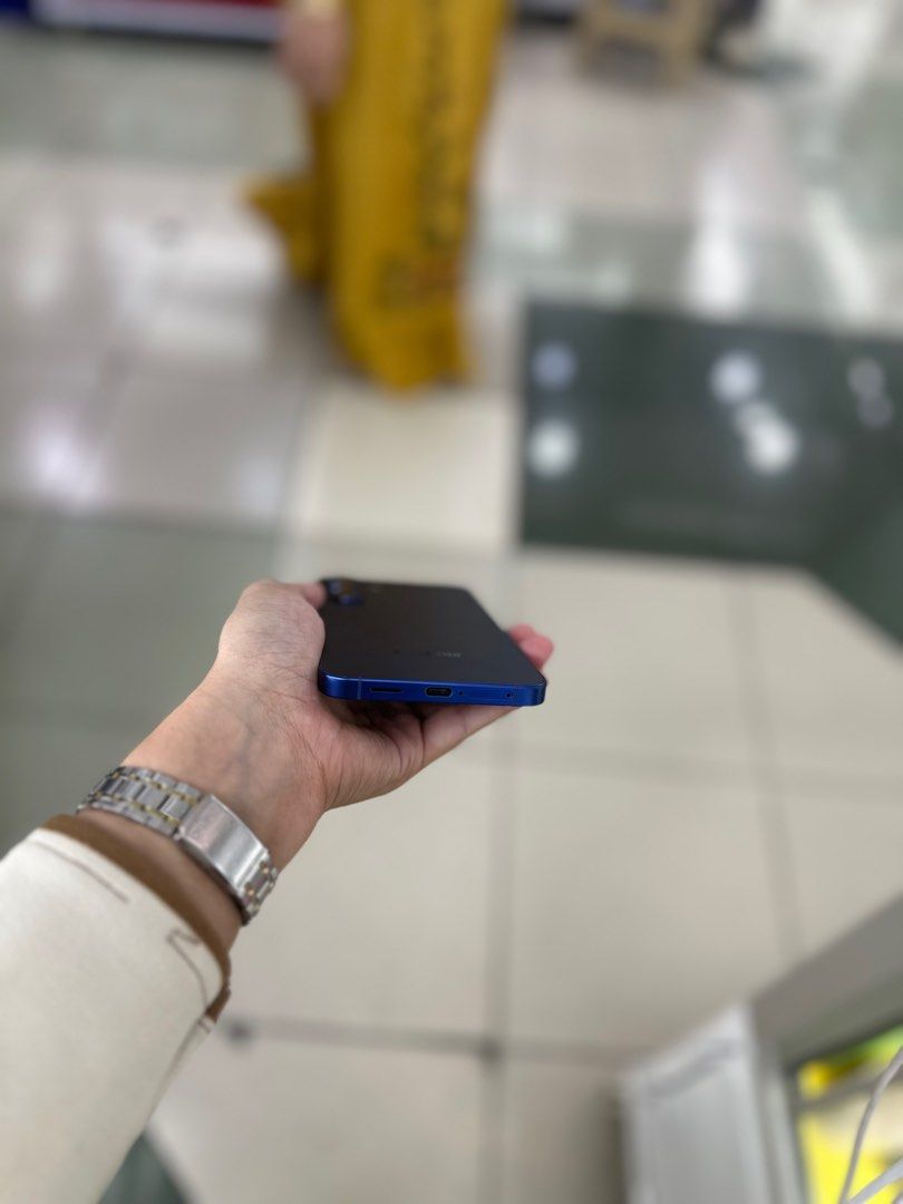 SAMSUNG S25 PLUS 12/256GB OPENLINE NTC VARIANT (Category: Samsung) located in San Juan City. Submitted by aynaagadgets (Listing ID 1407157457, Image 2). Description: DECEMBER 2025 STALL #: XB-07 FOR SALE | TRADE / SWAP PASS SA MGA SCAMMERS / THIRD PARTY (RFS: Buy and Sell) SAMSUNG S25 PLUS 12/256GB OPENLINE ⬇️DETAILS⬇️ •12/256 GB (Other storage is also available) •Blur (Other color is also available but price may vary) •NTC Variant •95% Smooth •T
