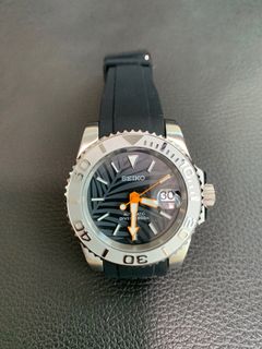 (Category: ) located in . Submitted by deartonwrist (Listing ID 1407081048, Image 1). Description: .