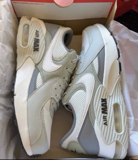 (Category: ) located in . Submitted by mari_kicks (Listing ID 1407024562, Image 1). Description: .