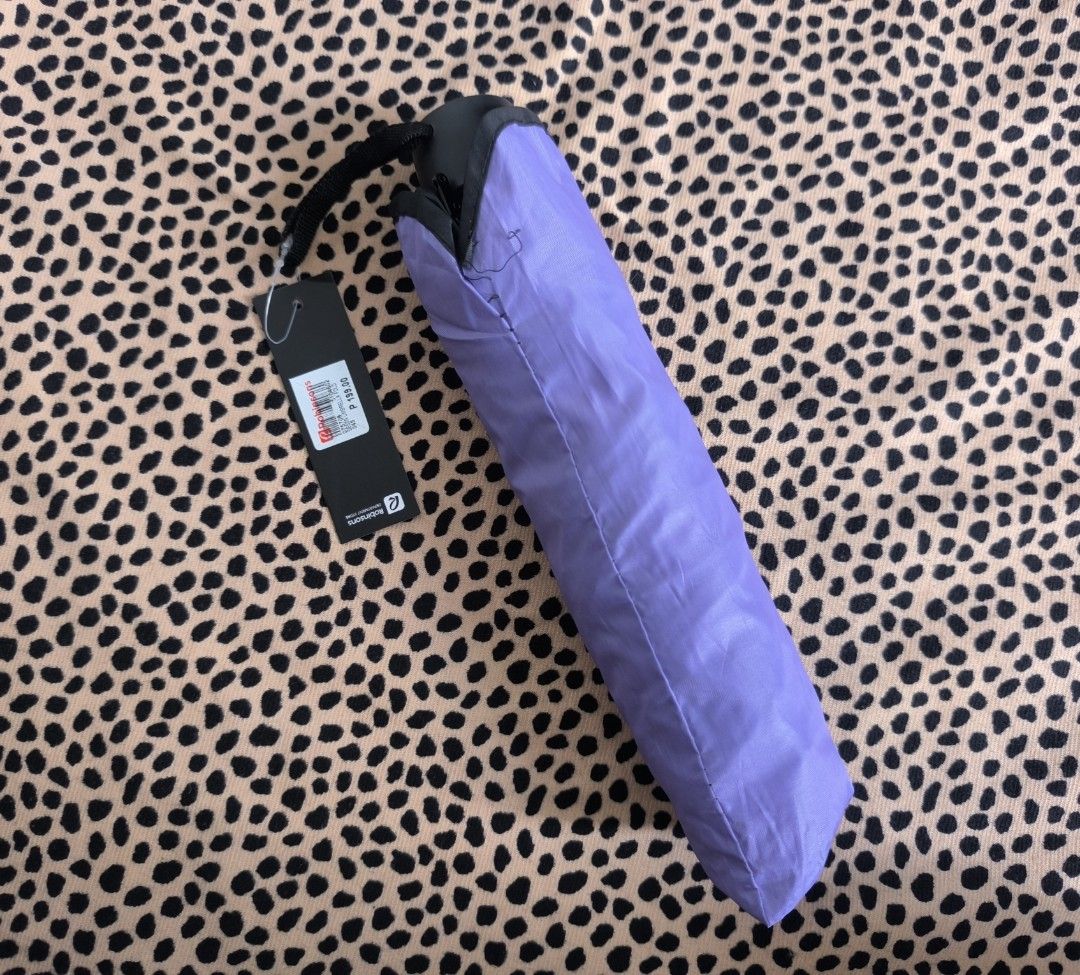 Stella Essentials Fold YM-2 Umbrella (Not Automatic) (Category: Umbrellas) located in Makati City. Submitted by spicykimchi1238 (Listing ID 1407061206, Image 1). Description: Selling for ₱100.00 Issue: See stitches on the umbrella cover but this has never been used, only opened to check I thought it was automatic RFS: Decluttering/ Need funds If interested, you can send me a message for more details and photos. For sure buyers, please send me the