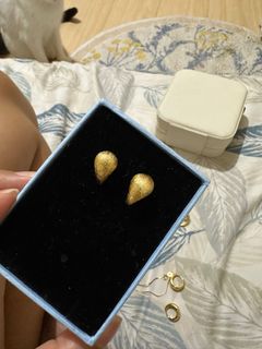 (Category: ) located in . Submitted by iamloved_items (Listing ID 1407159291, Image 1). Description: .