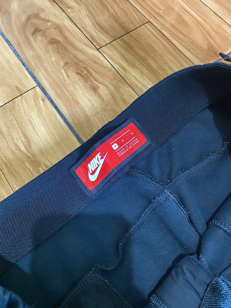 Techfleece (Category: Joggers) located in Bato. Submitted by itsmethriftlist (Listing ID 1407002517, Image 3). Description: Size medium No issue Excellent condition .