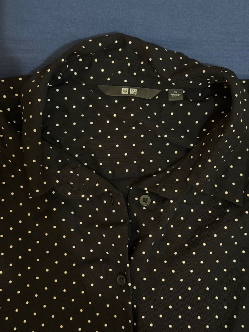 Uniqlo Long sleeve Polo (Category: Longsleeves) located in Antipolo. Submitted by aecee23 (Listing ID 1407020596, Image 2). Description: .