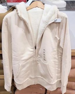 (Category: ) located in . Submitted by thriftventure_mnl (Listing ID 1407029694, Image 1). Description: .