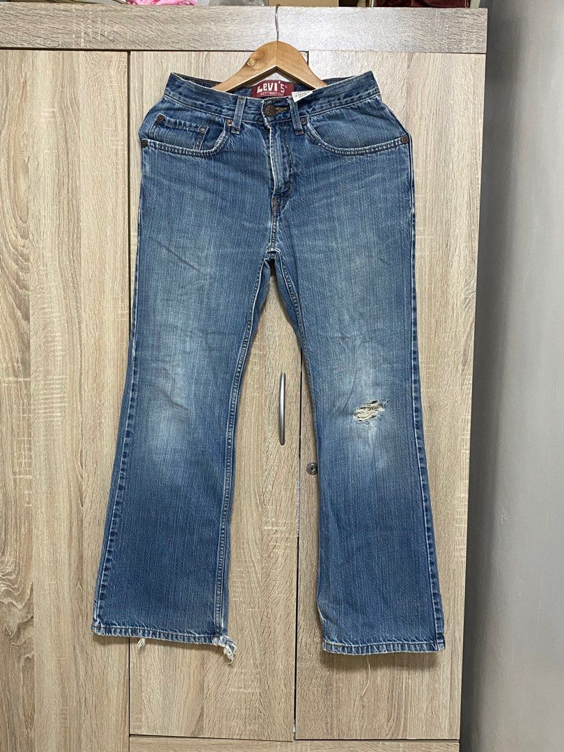 Vintage Levi's 527 Boot Cut Jeans (Category: Jeans) located in Santa Rosa. Submitted by finderskeepers.lgn (Listing ID 1407121696, Image 3). Description: - the most beautiful fitting Levi's 527 Boot Cut jeans!!! Swear I gained weight ok😭 - perf as midwaist or low waist🥺💖 makes ur 🍑 big - Classic blue wash - Size: 16 Regular - Inseam: 28x28 - Button closure - Made in Cambodia .