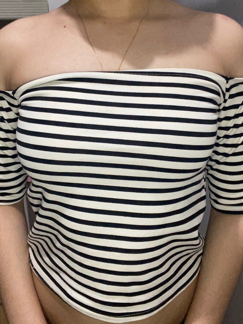 y2k goth vintage off shoulder stripes top (Category: Blouses) located in Batangas. Submitted by daefloress (Listing ID 1369650298, Image 2). Description: 💗size: xs-s 💗shipping on weekdays only thru j&t 💗payo 💗location: san jose, batangas.