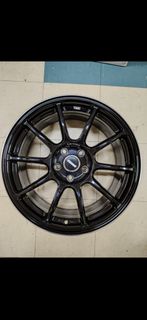 (Category: ) located in . Submitted by ls.tyres (Listing ID 1402109951, Image 1). Description: .