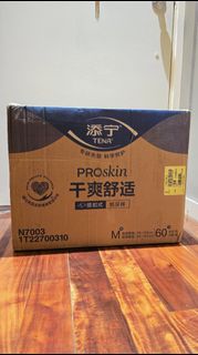 （分類：）位於 。 由 hkluxurymall 提交（商品編號 1402188194，圖片 1）。簡介： 。