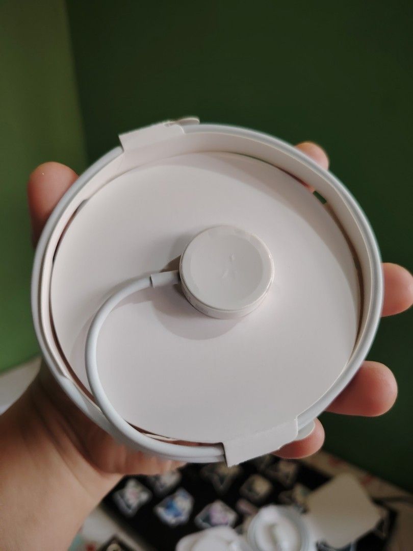Apple Watch Magnetic Wireless charger Usb- cable (1m) (Category: Chargers) located in Makati City. Submitted by itnokdatu04911 (Listing ID 1402127283, Image 2). Description: APPLE🍏 Watch Magnetic wireless charger Usb- cable (1m) MODE OF PAYMENT ✅COD ✅GCASH ✅PAYMAYA VIA LALAMOVE, GRAB OR U CAN BOOK YOUR OWN RIDER TO PICK UP. 14DAYS WARRANTY AND SAME DAY DELIVERY ‼️ Pm for sure buyer 😉.
