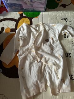 (Category: ) located in . Submitted by preloved_senrose (Listing ID 1402227408, Image 1). Description: .