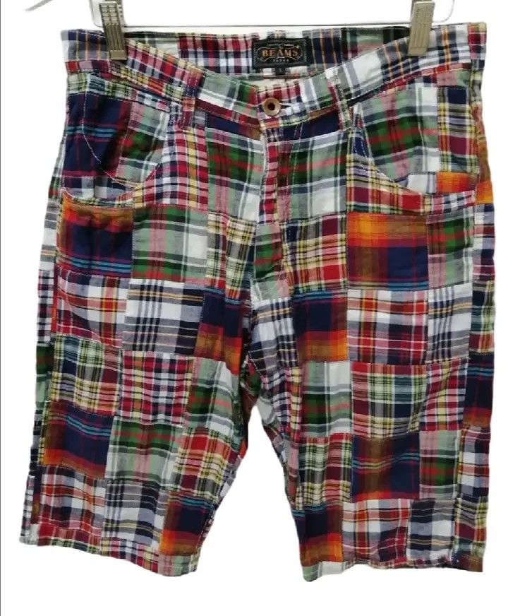 BEAMS PLUS PATCHWORK SHORTPANTS (Category: Shorts) located in Sungai Petani. Submitted by samadsaid42 (Listing ID 1402127978, Image 1). Description: Beams plus Size S Waist 31 Length 21.5 P194.