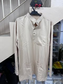 (Category: ) located in . Submitted by arianna97 (Listing ID 1402226869, Image 1). Description: .