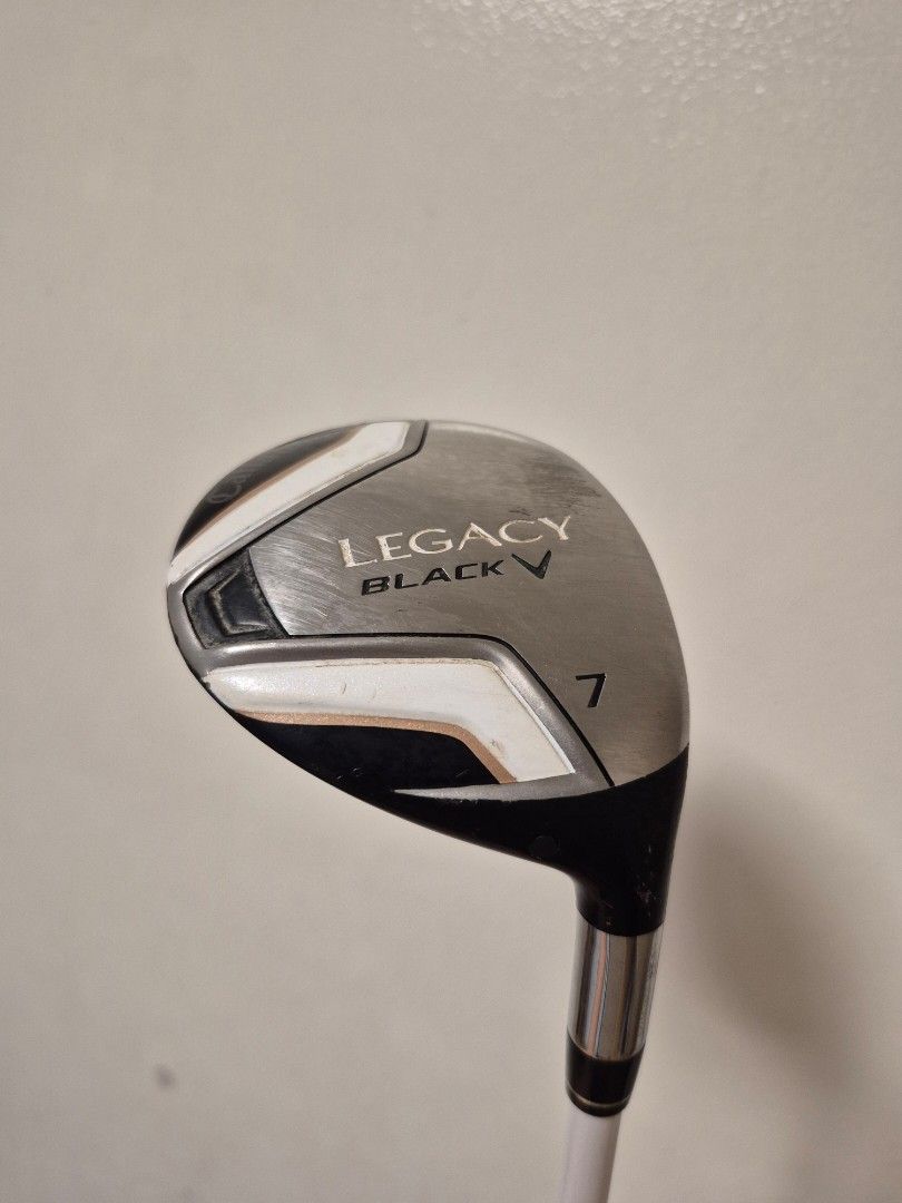 Callaway Legacy Black 7 wood (Category: Golf) located in Pasig City. Submitted by btw_stuff777 (Listing ID 1402187747, Image 1). Description: Callaway Legacy Black 7 Wood 60 grams, Stiff comes with original head cover.