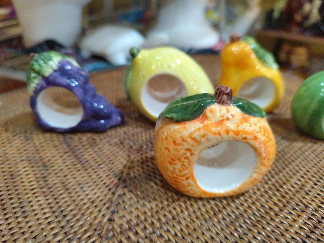 Ceramic Fruit Napkin Rings (Category: Towels, Napkins & Holders) located in Dipolog. Submitted by thriftteata (Listing ID 1402184412, Image 2). Description: handpainted lemon may konti natangal na paint pls see pic all in euc 5pcs all 📍Mindanao 💵Gcash only 📦 Flash or J&T.