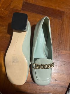 (Category: ) located in . Submitted by preloved_newclothes (Listing ID 1402258503, Image 1). Description: .