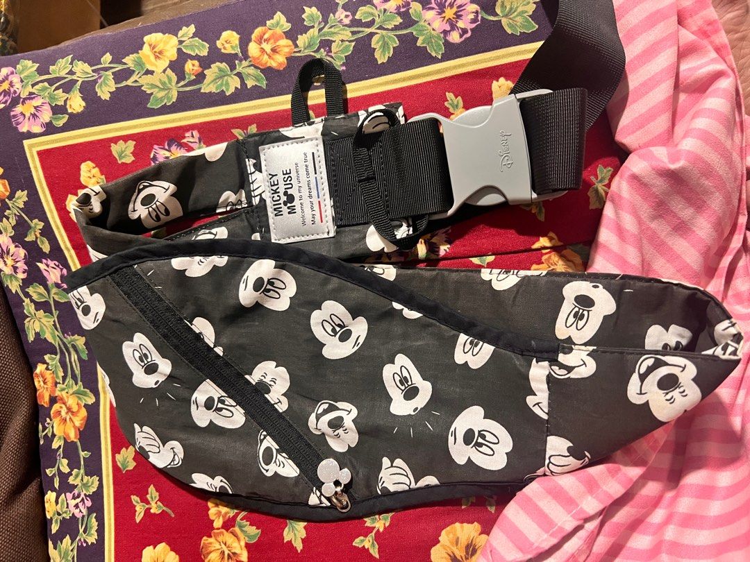 Disney Mickey Mouse Baby Carrier (Category: Carriers & Slings) located in Quezon City. Submitted by fly29 (Listing ID 1402241830, Image 2). Description: .