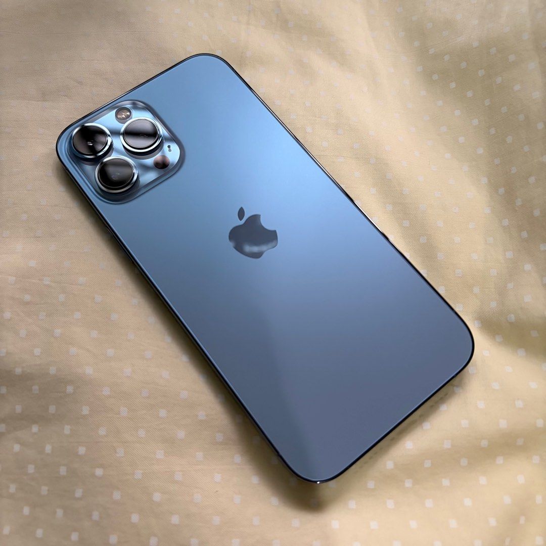 iPhone 13 Pro Max 128 GB Sierra Blue (Used) (Category: iPhone 13 Series) located in Las Pinas. Submitted by fullyclothed (Listing ID 1402151565, Image 1). Description: For Sale: iPhone 13 Pro Max Color: Sierra Blue Storage: 128 GB Condition: Well-used, all original parts (no replacements), no repairs done Openline Battery: 81% Aesthetic: Minor flaws on the sides Functionality: Camera and speakers working perfectly, no iCloud / face ID issue No ca