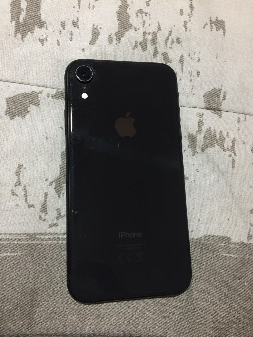 iPhone XR 128GB (Category: iPhone X Series) located in Cavite. Submitted by aronjames (Listing ID 1402105024, Image 1). Description: RFS: upgrade You can see a few scratches, but that’s just from use and because I’ve had it for years. It doesn’t have any other damage since it’s always been protected by its case and screen protector. Never opened or replaced any parts. OPEN FOR SWAP TO ANOTHER UNIT (iPhone 12 or 13 256GB) + I’LL ADD MORE CASH More