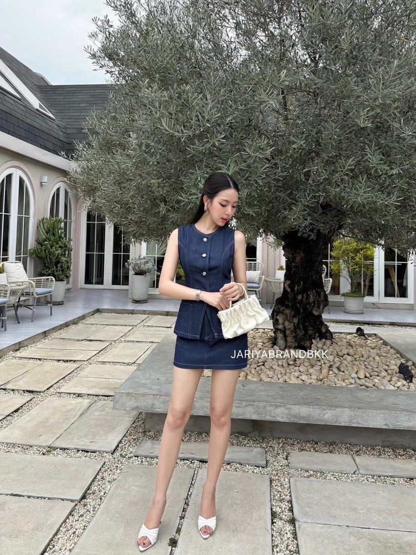 BKK Jariya Denim Skirt Set (Category: Sets or Coordinates) located in Paranaque City. Submitted by 1stofmay.ph (Listing ID 1402190320, Image 3). Description: Thailand Premium Items 🇹🇭 Denim Skirt Set Brand: Jariya Brand New Color: Dark Denim Size: XL PH On Hand Ready to Ship First to pay Basis (No Reservations) All sales are final (NO Return, NO Refund Policy) Cash on Delivery (COD) is not available. All orders must be paid in full at the time 
