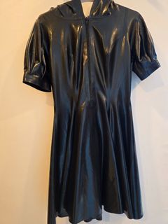 (Category: ) located in . Submitted by assa_preloved_sg (Listing ID 1402226267, Image 1). Description: .