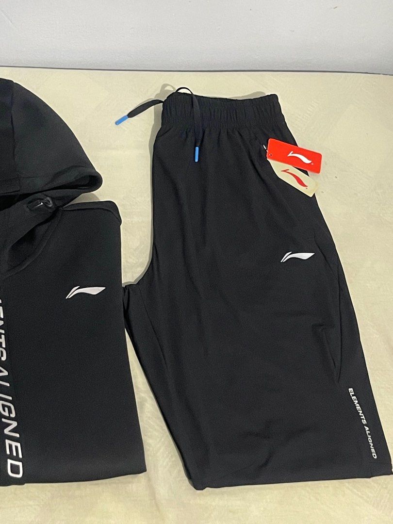 Li-Ning “Elements Aligned” Tracksuit Set - Black (Category: Sets & Coordinates) located in Manila. Submitted by hilligna (Listing ID 1402144578, Image 2). Description: Brandnew Li-Ning Elements Aligned Set I bought it in Japan for 6,500 Willing to sell for only 3,500 Sobrang gandang set ito ng Li-Ning😍 QC Location .