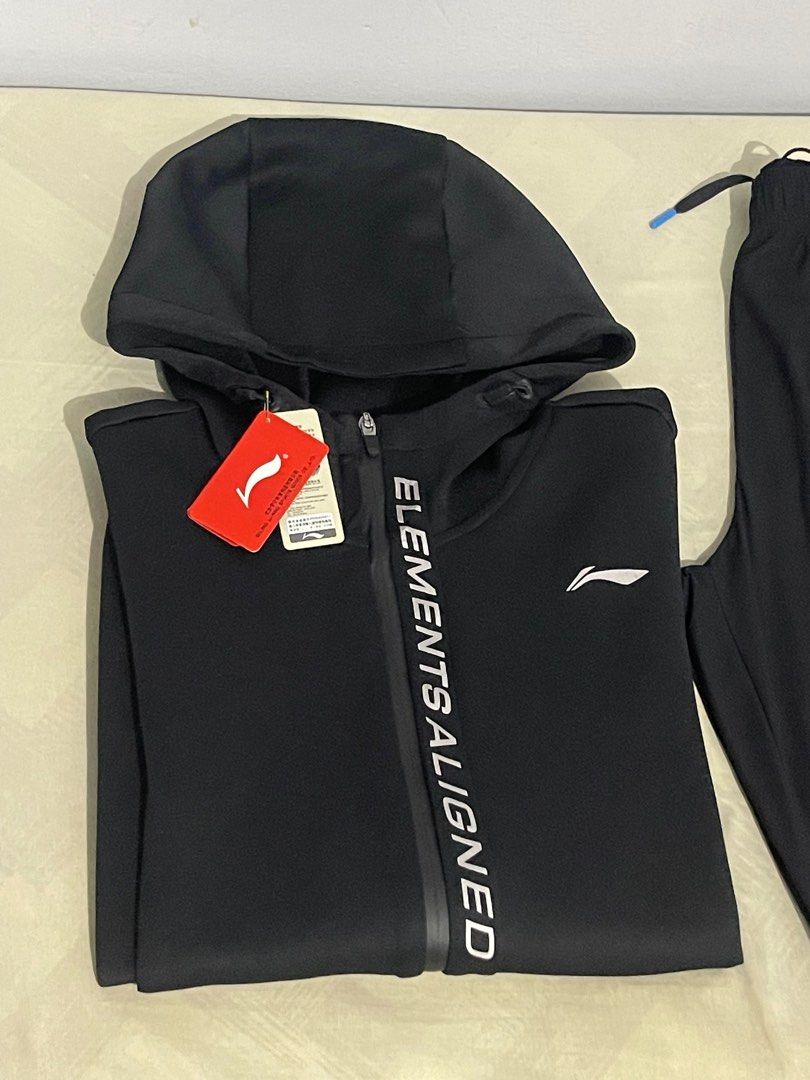 Li-Ning “Elements Aligned” Tracksuit Set - Black (Category: Sets & Coordinates) located in Manila. Submitted by hilligna (Listing ID 1402144578, Image 3). Description: Brandnew Li-Ning Elements Aligned Set I bought it in Japan for 6,500 Willing to sell for only 3,500 Sobrang gandang set ito ng Li-Ning😍 QC Location .