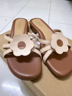 (Category: ) located in . Submitted by ajeekay (Listing ID 1402225313, Image 1). Description: .
