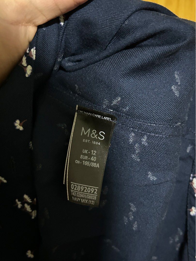 Marks & Spencer Navy Blue Floral Polo - Size Large (Category: Blouses) located in Mabalacat. Submitted by icedoatmatcha (Listing ID 1402209582, Image 3). Description: ‼️ BUY 2 OR MORE FROM MY LISTINGS AND GET FREE SHIPPING selling my mom’s clothes! 👚 Marks & Spencer Navy Blue Floral Polo - Size Large - mop: gcash/bdo - mod: j&t only - loc: pampanga.