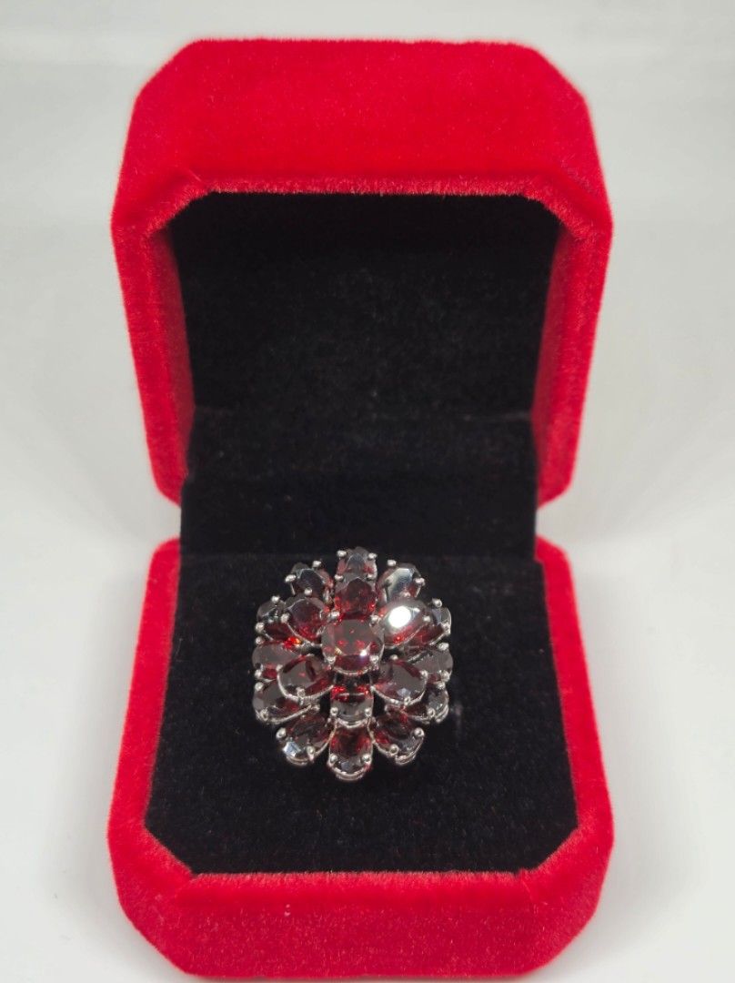 Mozambique Garnet Ring 925 Sterling Silver Size 5 (Category: Rings) located in Paranaque City. Submitted by momoftwo23 (Listing ID 1402115172, Image 1). Description: 6mm to 6x4mm Unheated Mozambique Garnet S925 Sterling Silver Ring Size 5 Made in Thailand P2,600 Free Shipping via LBC Payment via BDO, Gcash & Palawan Remittances.