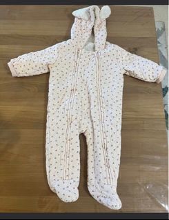 (Category: ) located in . Submitted by xa.closet (Listing ID 1402147879, Image 1). Description: .