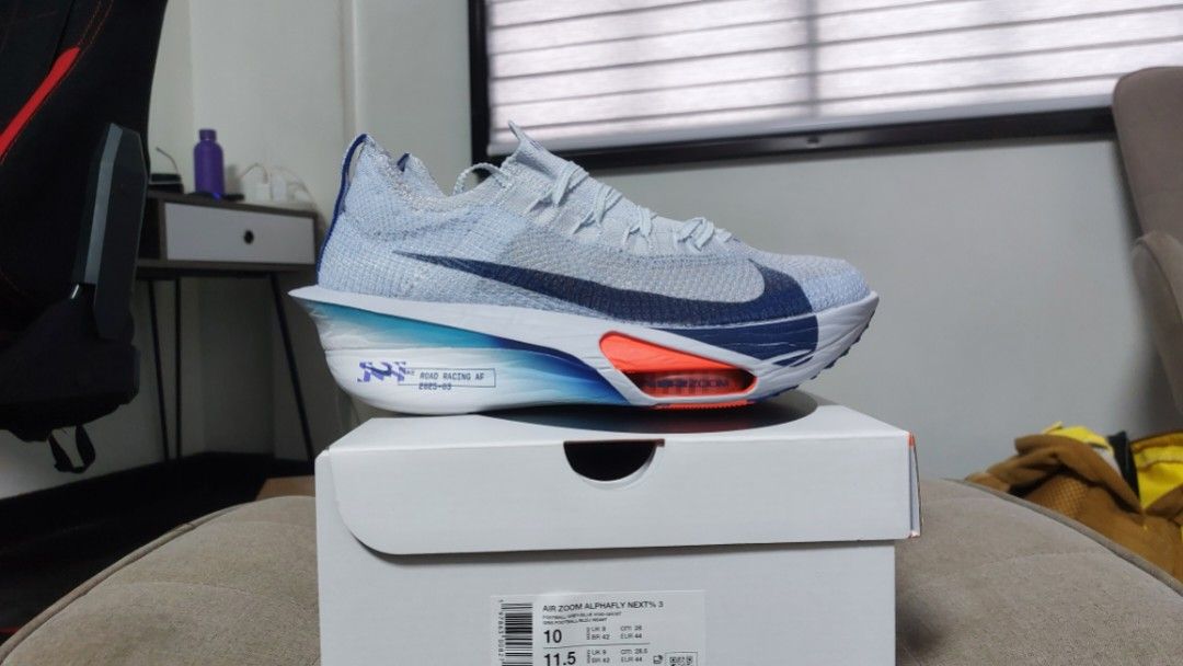 Nike Alphafly 3 (Category: Sneakers) located in Quezon City. Submitted by cisnarf (Listing ID 1402147311, Image 1). Description: -Nike PH App release. -Complete..