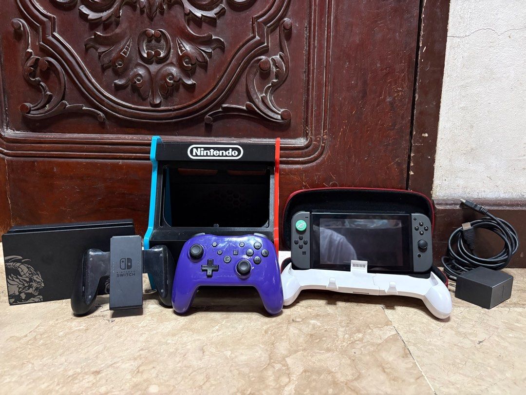Nintendo Switch V1 Jailbreak (Category: Nintendo) located in Guagua. Submitted by pop.vault (Listing ID 1402256948, Image 1). Description: .