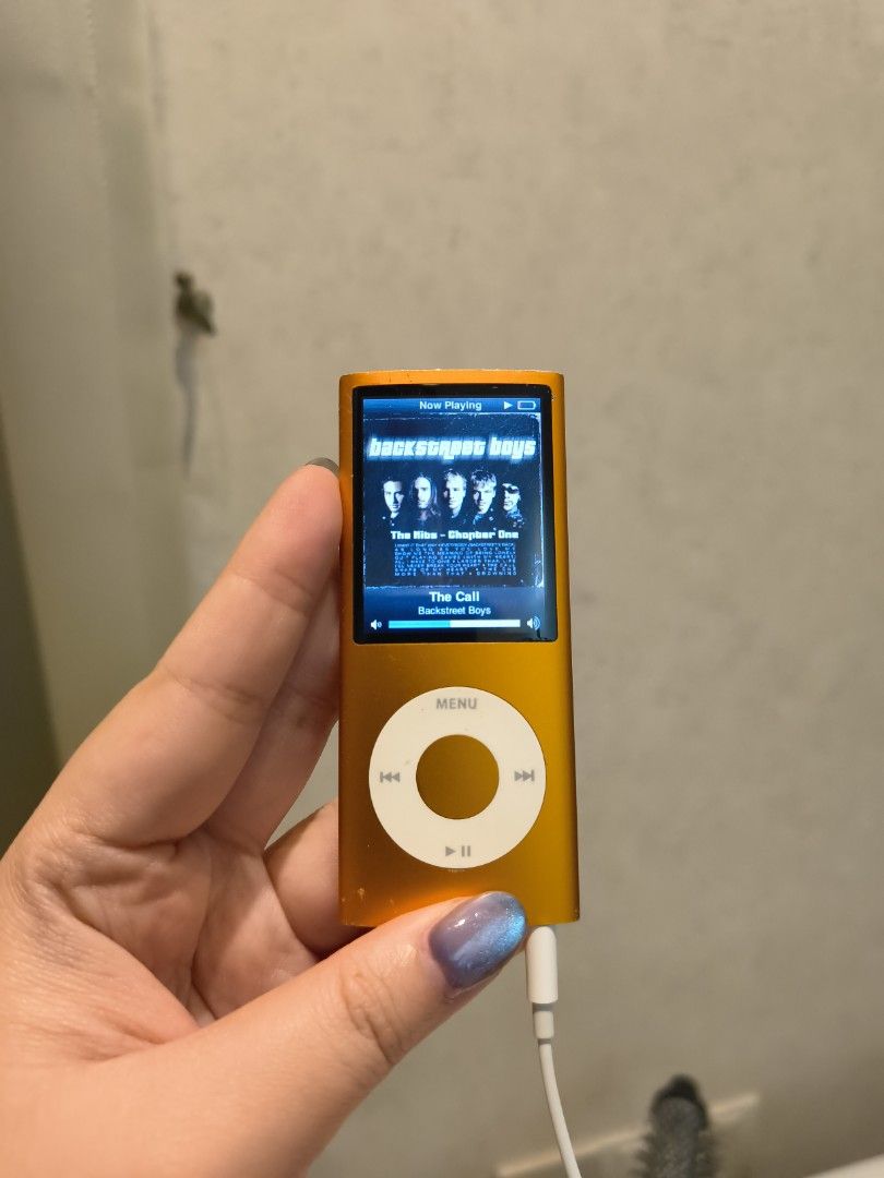 Orange Apple iPod Nano 4 generation a1285, Mobile Phones & Gadgets