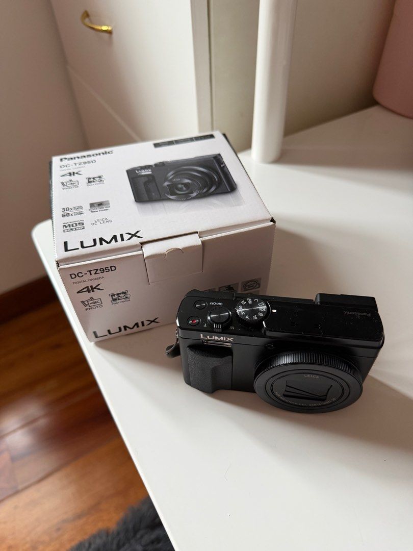 Panasonic Lumix DC-TZ95D (Category: Cameras) located in Manila. Submitted by stylechange (Listing ID 1402115802, Image 2). Description: - 30x zoom feature perfect for concerts and events - similar results w Canon G7x!! - rfs: already have a canon so I barely use this na (I only bought it for eras tour hehe) - comes w box, SD Card, lots of freebies!! - can do meetups in manila ❤️ - can send you other photos from the cam too.