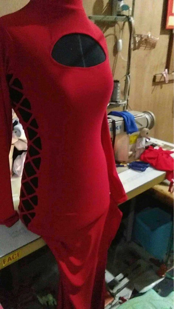 Red sexy Evening Gown (Category: Evening dresses & gowns) located in Quezon City. Submitted by dearchelly777 (Listing ID 1374547799, Image 3). Description: My shop my rules ! .