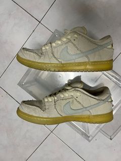 (Category: ) located in . Submitted by Bulksneakers59 (Listing ID 1402108702, Image 1). Description: .
