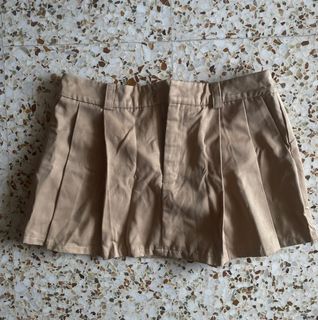 (Category: ) located in . Submitted by smellmafoot (Listing ID 1402236939, Image 1). Description: .