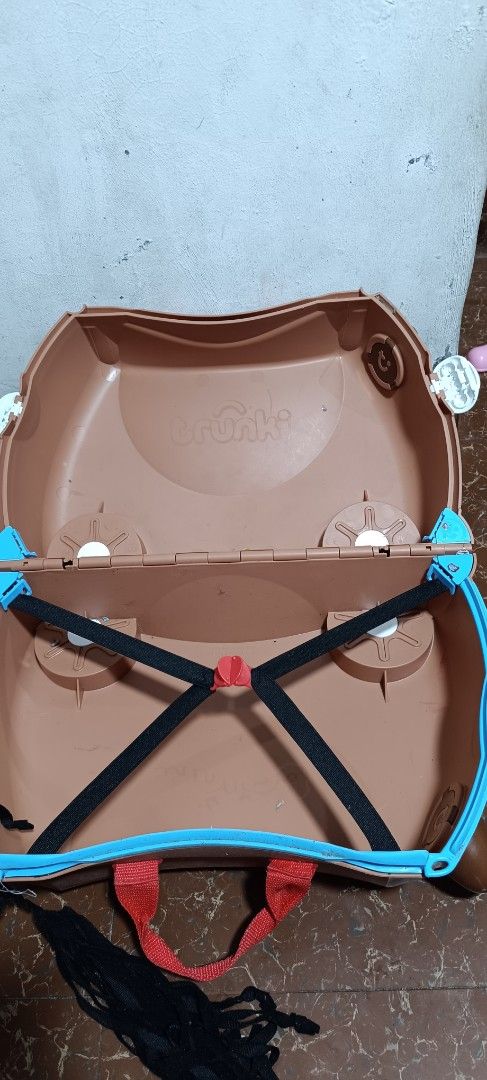 Trunki Horse Ride-on Suitcase (Category: Luggage) located in Cavite. Submitted by nix.pamitan (Listing ID 1402213063, Image 2). Description: - Trunki ride-on suitcase - Horse design - Brown exterior with saddle detail - Features wheels for easy movement - Red handle for carrying - Interior straps to secure belongings Trunki missing key No damage or not broken.
