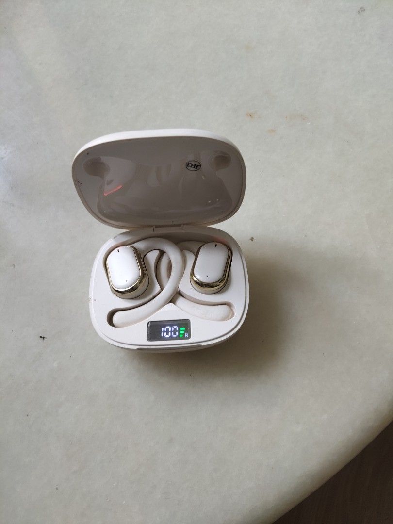 Wireless Earbuds with Charging Case