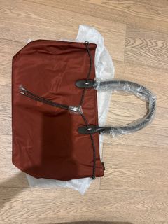 （分類：）位於 。 由 noworriesimhere 提交（商品編號 1402388941，圖片 1）。簡介： 。